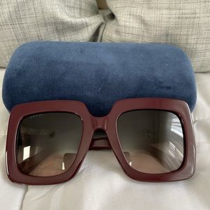 Gucci oversized Burgundy sunglasses